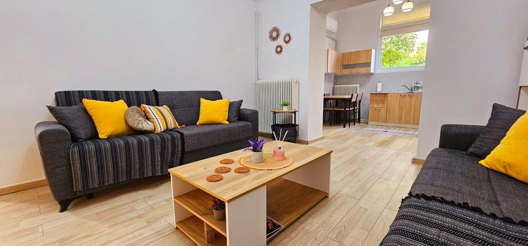 Cozypolis Apartment *